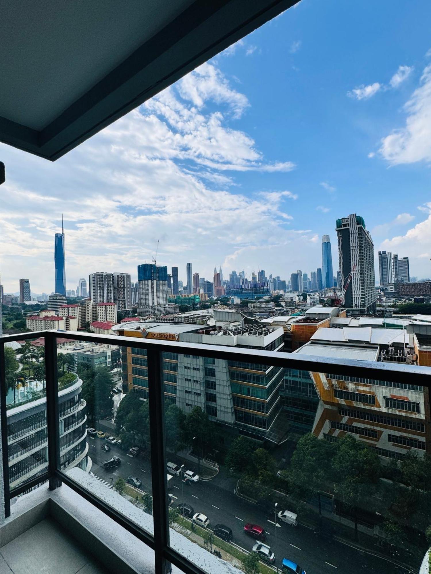 Trion Klcc By Abm Unique