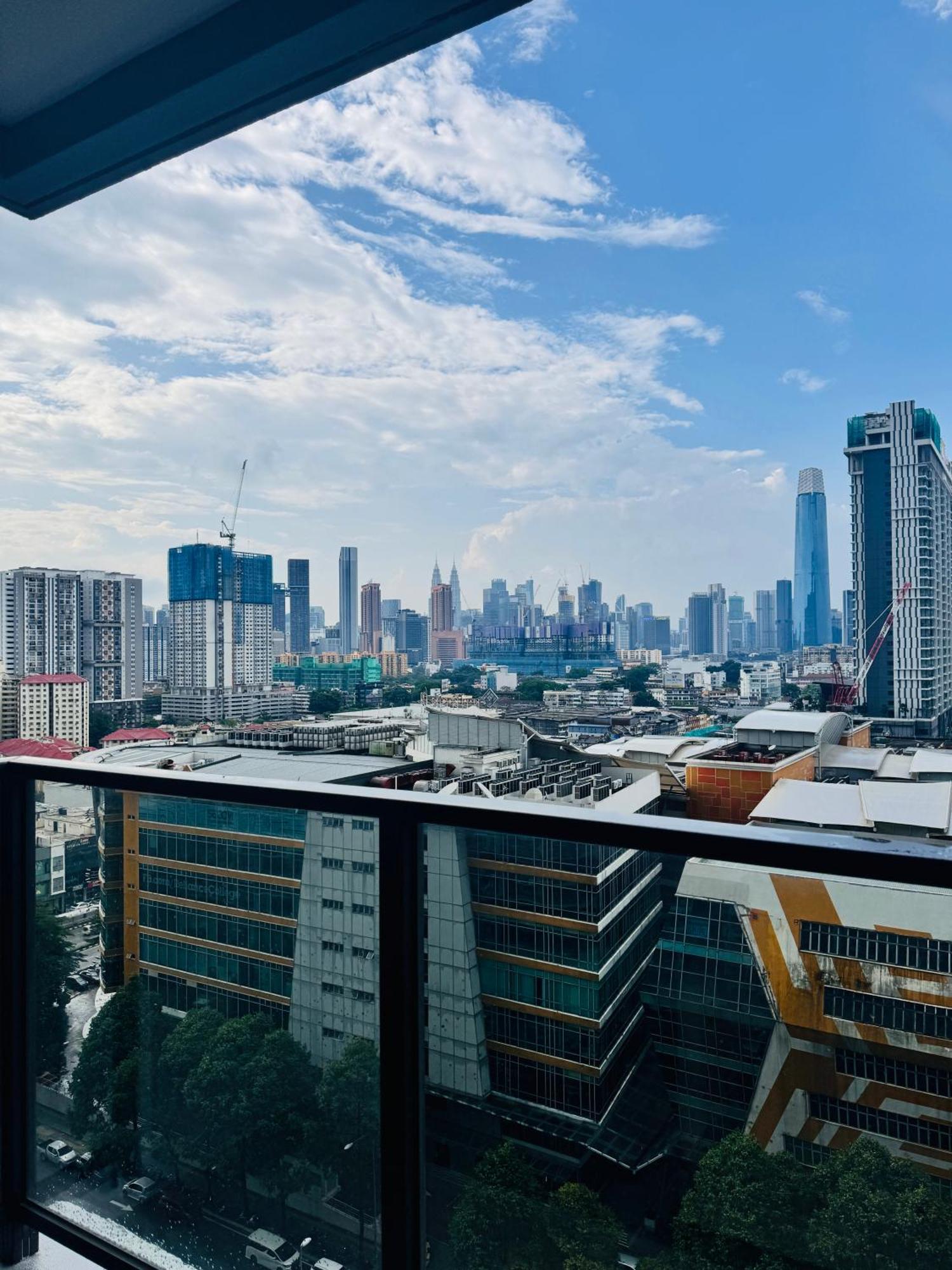 Trion Klcc By Abm Unique